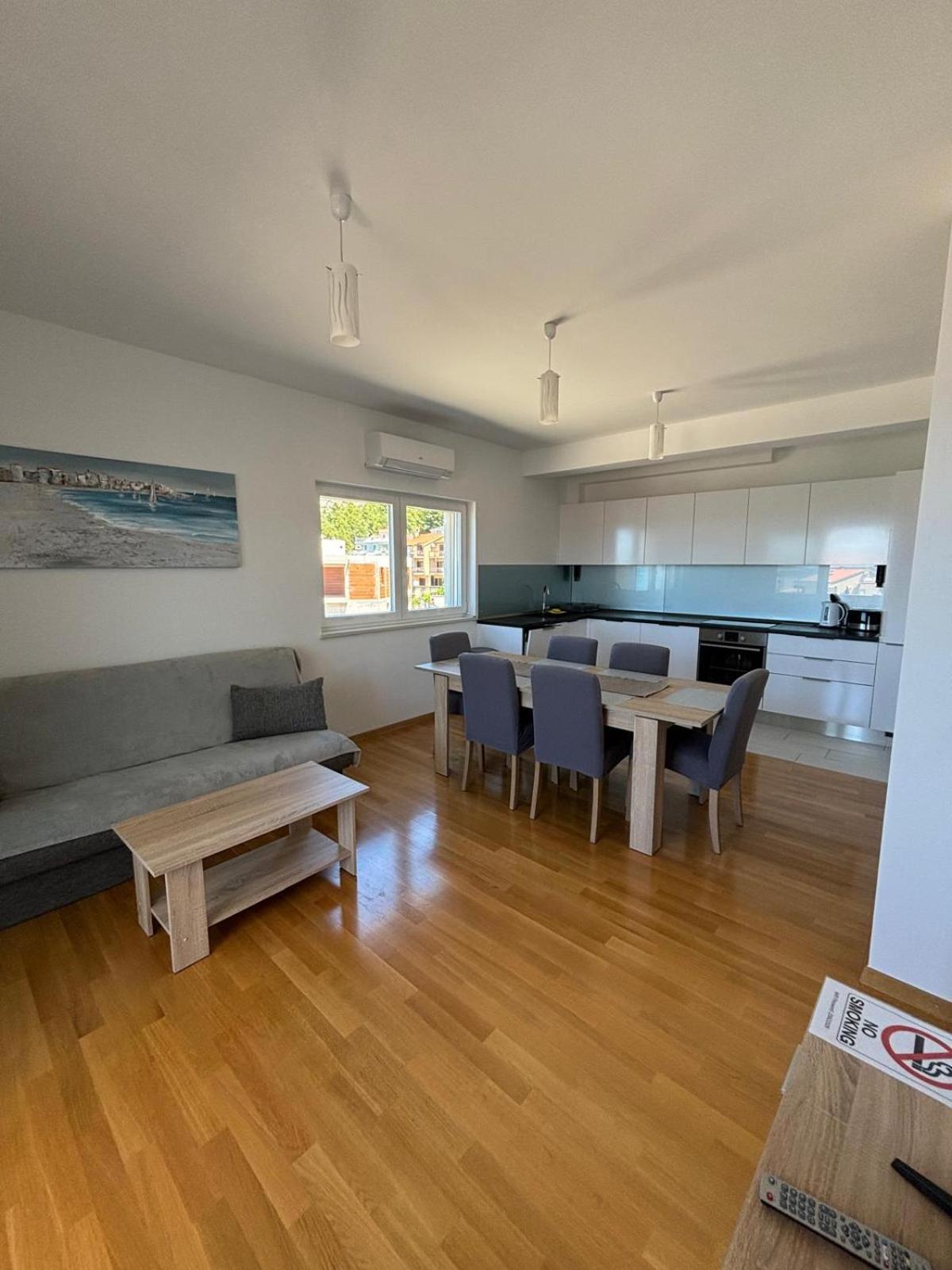 Sea View Apartments Жаборич Екстериор снимка