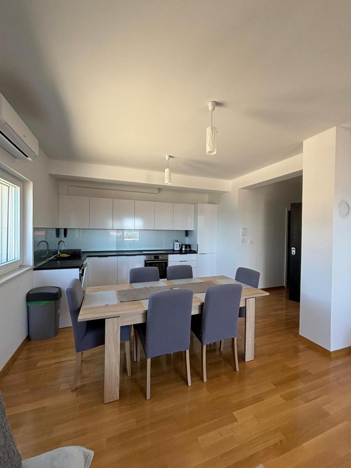 Sea View Apartments Жаборич Екстериор снимка