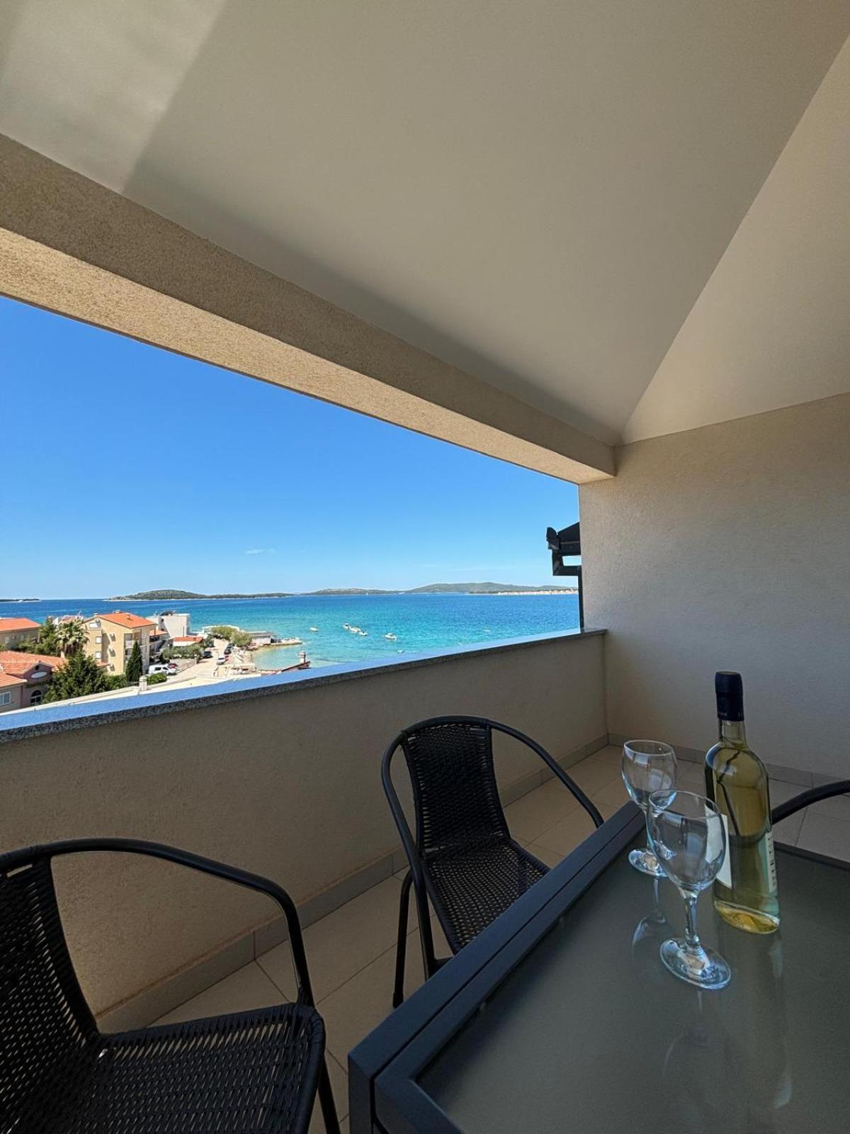 Sea View Apartments Жаборич Екстериор снимка